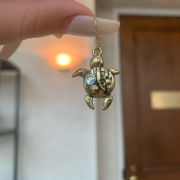 Turtle earrings - Picture 3 of 3